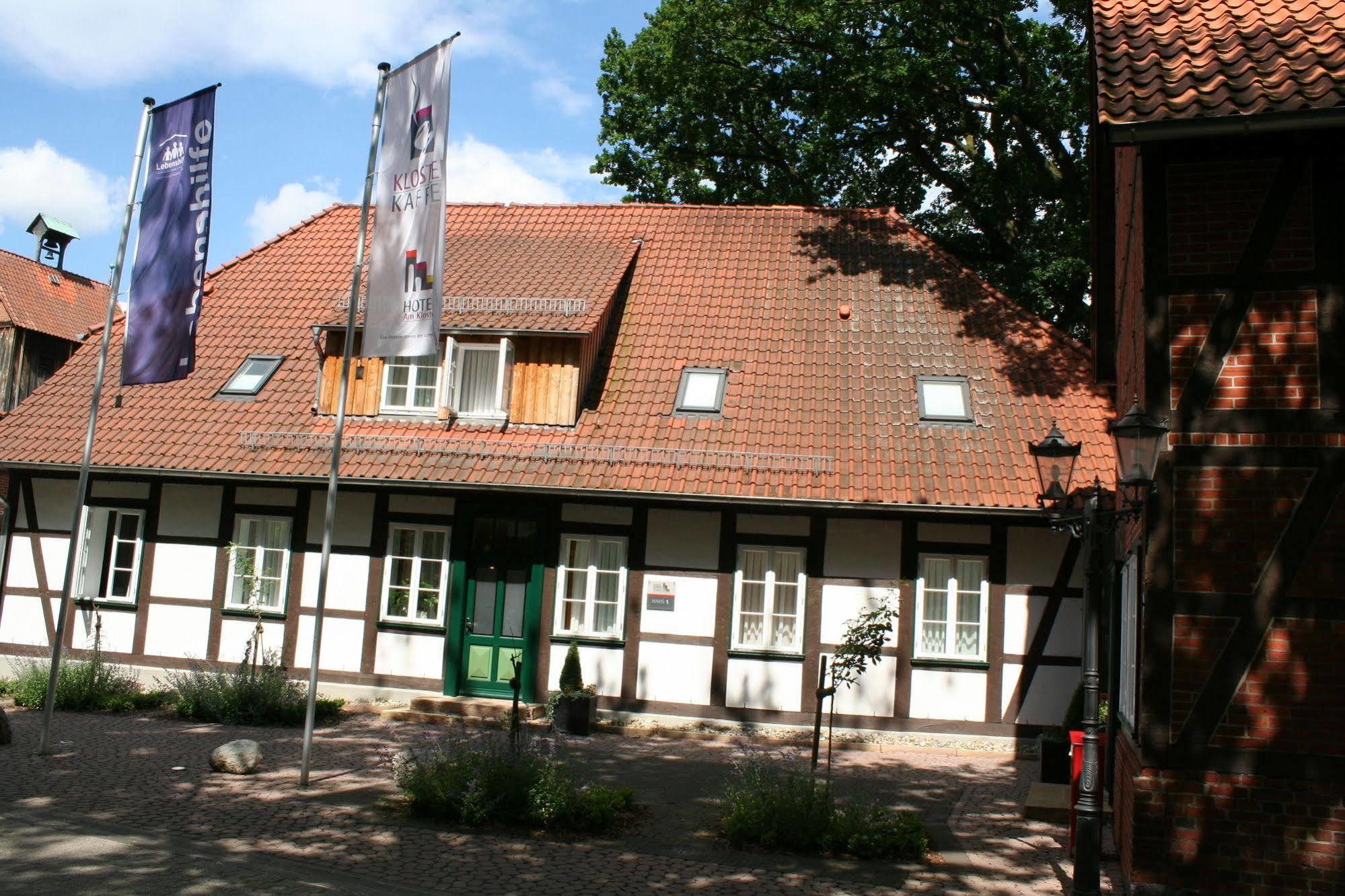 Hotel Am Kloster Wienhausen Esterno foto